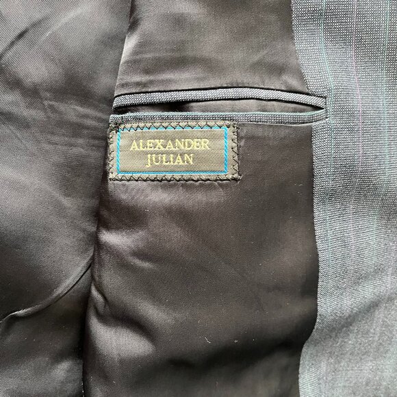 Harry Rosen Men's Pin-stripe Blazer and Pants - Picture 11 of 14